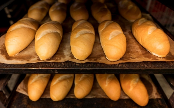 Consumir pão francês desta forma reduz até 45% das calorias; aprenda