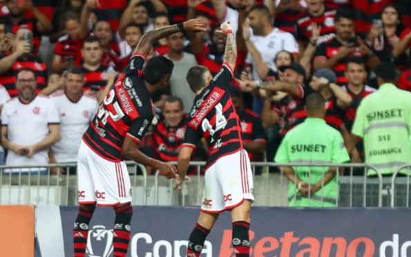 Arrascaeta decide e Flamengo avança para semifinal da Copa do Brasil