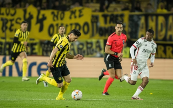 Flamengo empata com Peñarol e está fora das semifinais da Libertadores