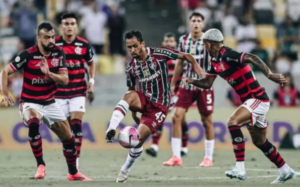  Lucas Merçon/Fluminense