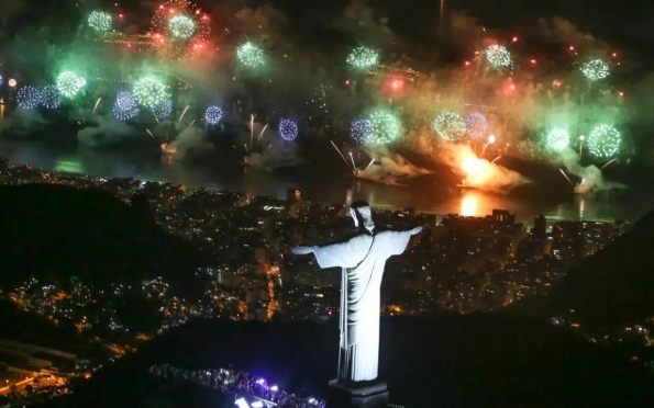 RJ anuncia shows de Caetano, Bethânia, Anitta e Ivete no réveillon