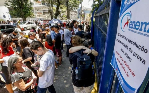 Mais de 4,3 milhões de candidatos participam do Enem 2024