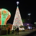 Luzes do Natal Iluminado são acesas no Calçadão da Praia Formosa