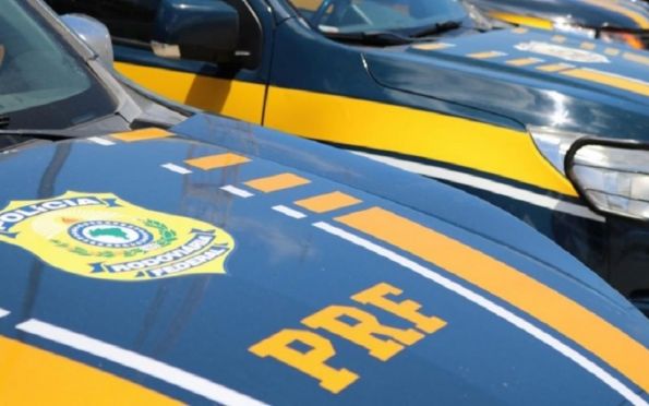 PRF flagra três motoristas com mandados de prisão em aberto