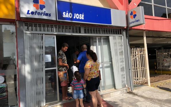 Sergipanos apostam com fé de ganhar bolada na Mega da Virada