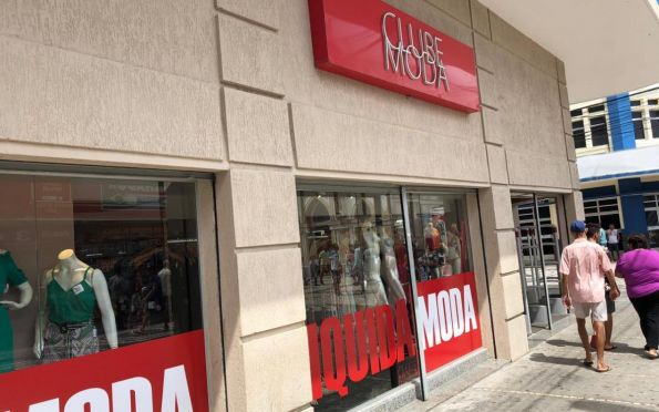 Queima de estoque: lojas oferecem de 30% a 70% de desconto em Aracaju