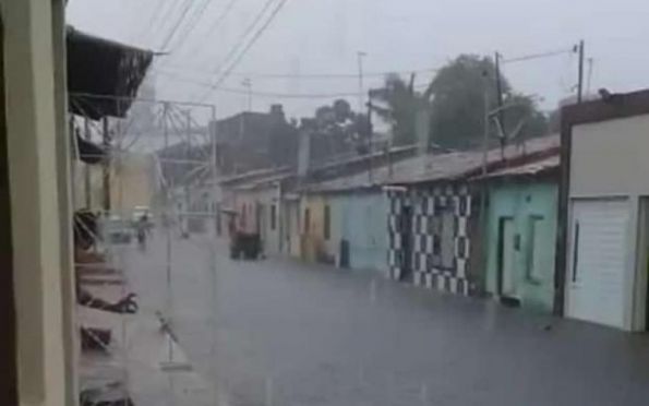 Chuva Forte Provoca Alagamentos Em Riachuelo E Preocupa Moradores F News Sergipe Atualizado