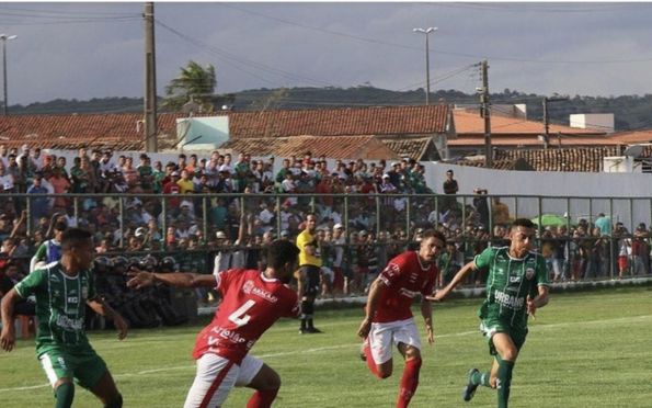 Sergipe acorda no segundo tempo, vira sobre o Lagarto e é vice-líder