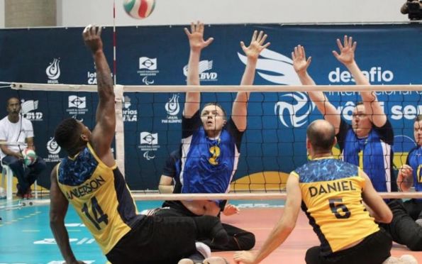 Vôlei Sentado: Brasil vence Ucrânia no Desafio Internacional