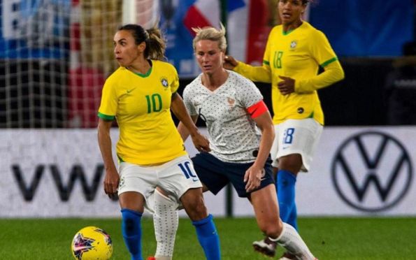 CBF retira candidatura brasileira para sediar Copa Feminina em 2023