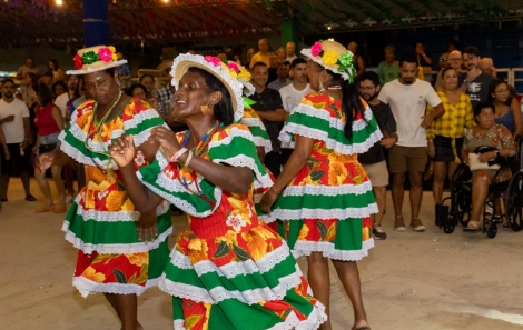 Apresentação do Samba de Pareia da Mussuca no Barracão do Arraiá do Povo _ Foto - Isis Oliveira 2